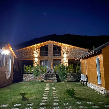 Lodge Kovan *